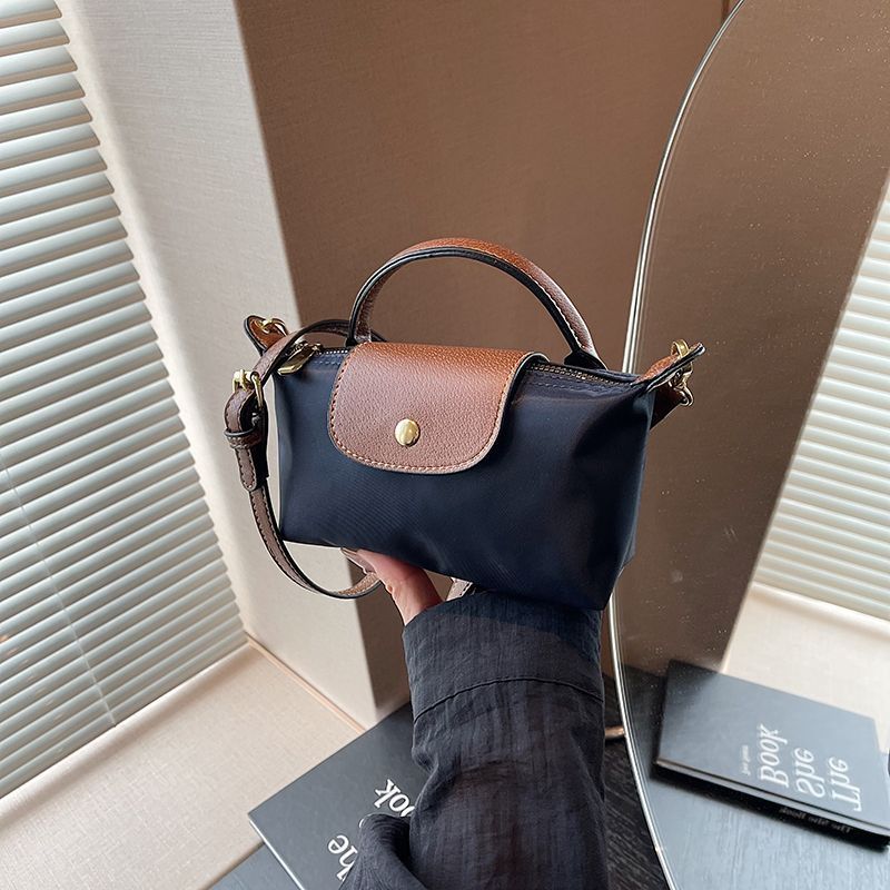 Sac mignon en nylon pour femme