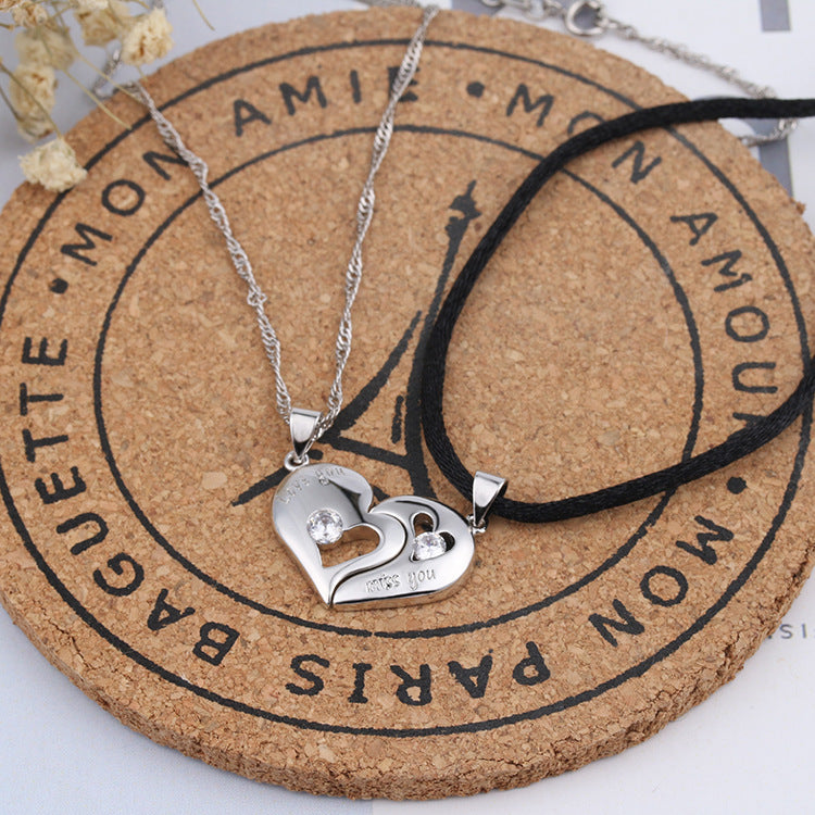 Heart-Shaped Couple Necklace with Engraving Pendant