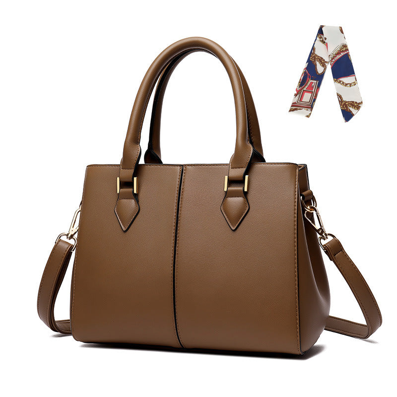Sac à main élégant pour femme d'âge mûr