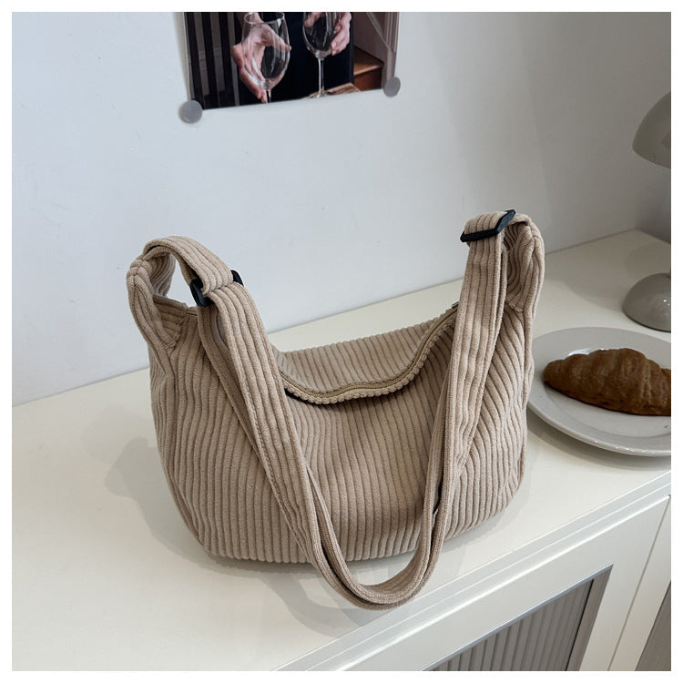 Sac bandoulière minimaliste en velours côtelé de couleur unie, grand, romantique, de style japonais, décontracté et tendance, en forme de croissant.