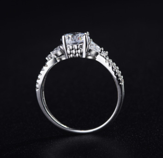 Trendy Hollow Micro-Set Zircon Ring Jewelry