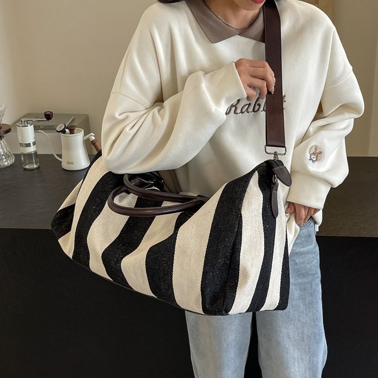 Sac à main bandoulière pour femmes, élégant et polyvalent, à rayures, style unique