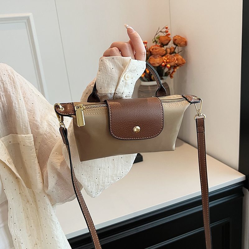 Sac mignon en nylon pour femme