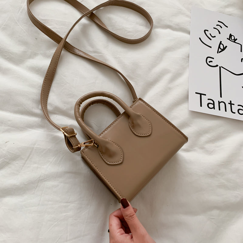 Personalized Solid Color Handbags for Celebrities