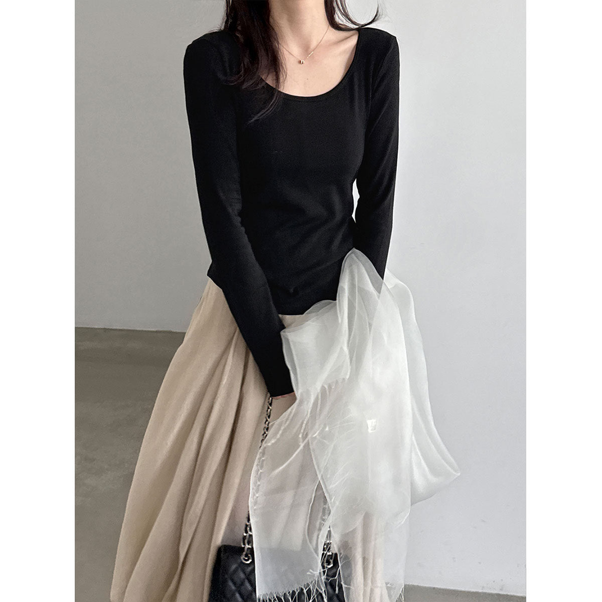 Design Sense U-Neck Regular Shoulder Slim Fit Long Sleeve T-Shirt Simple Inner Layer Basic Tee