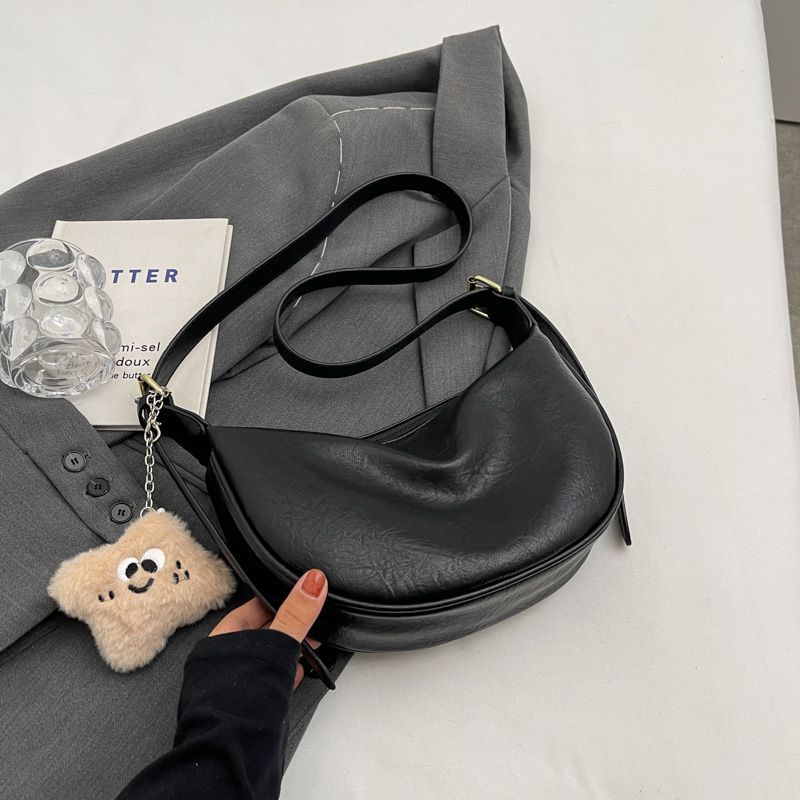 Sac à bandoulière tendance et populaire, sac porté croisé, sac peluche