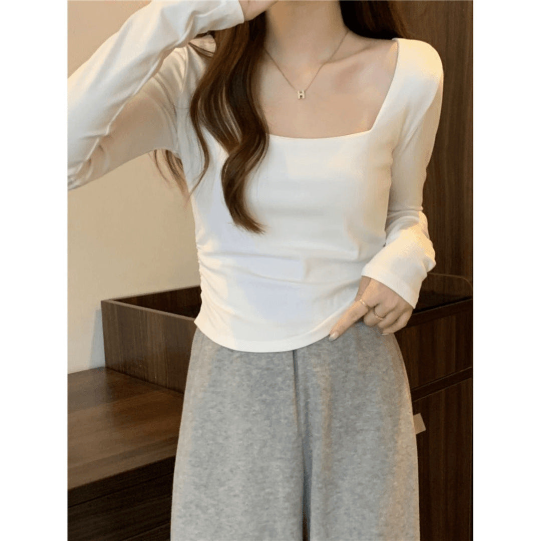 Black Women's Short Crop Top with High Waist, Fitted and Sexy Long Sleeve Slim Fit T-Shirt Inner Wear