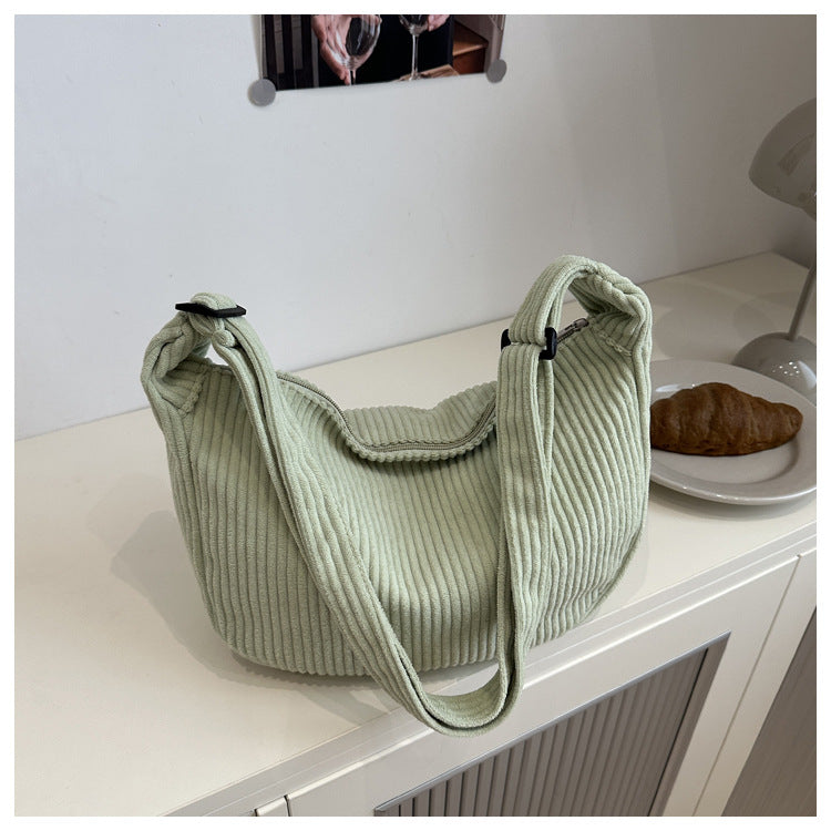 Sac bandoulière minimaliste en velours côtelé de couleur unie, grand, romantique, de style japonais, décontracté et tendance, en forme de croissant.