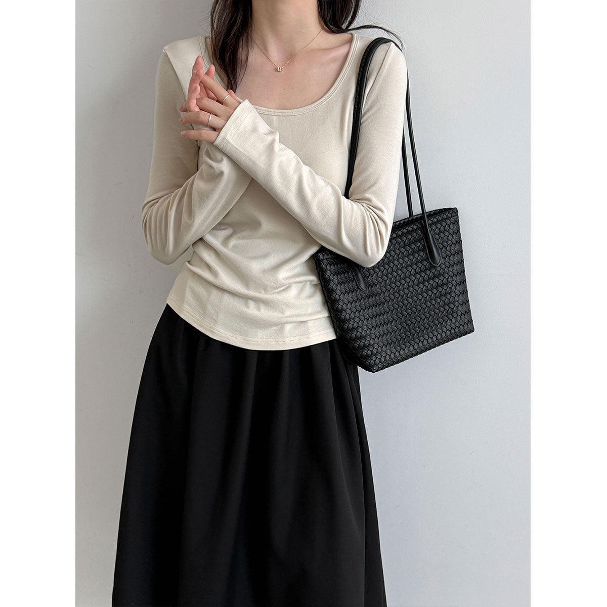 Design Sense U-Neck Regular Shoulder Slim Fit Long Sleeve T-Shirt Simple Inner Layer Basic Tee