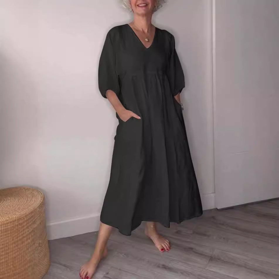 Deep V-neck pleated solid color pocket dress
