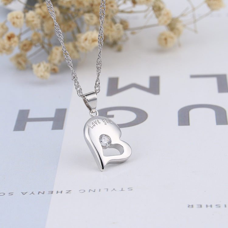 Heart-Shaped Couple Necklace with Engraving Pendant