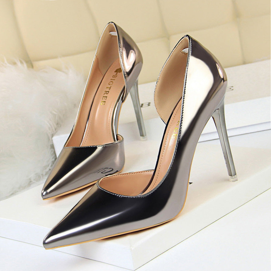 Escarpins pointus pour femme avec talon métallique